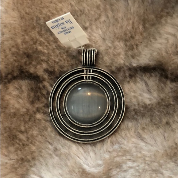 Lia Sophia Jewelry - lia Sophia beautiful pendant